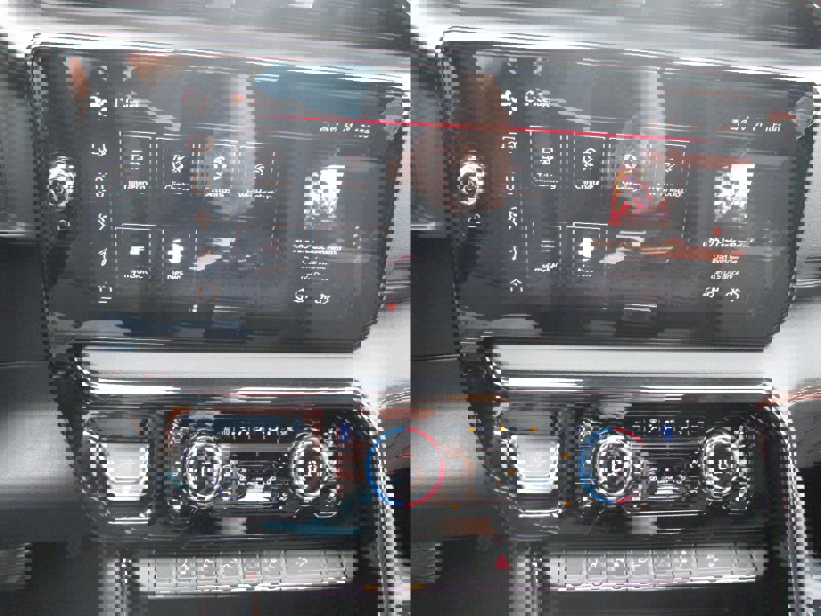 New 2026 GMC Sierra 2500 AT4 w/ Technology Package image 24