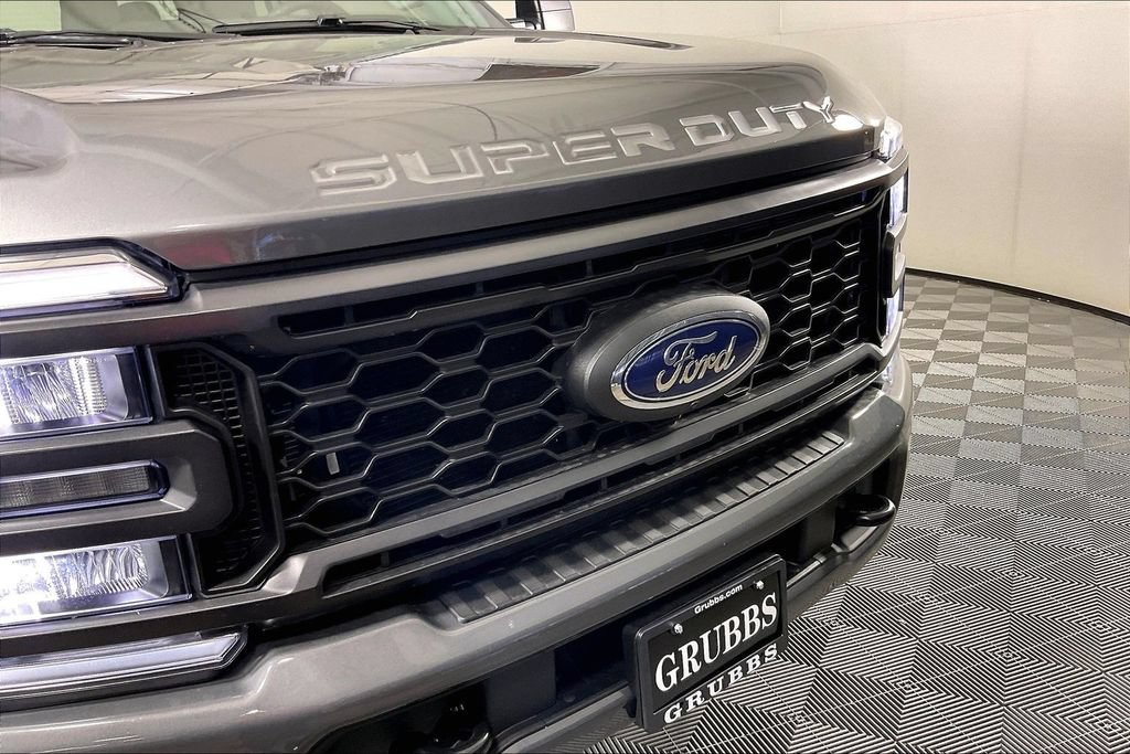 Used 2025 Ford F350 XL w/ STX Appearance Package AWD/4WD image 35