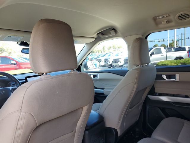 Used 2023 Ford Explorer XLT RWD image 11