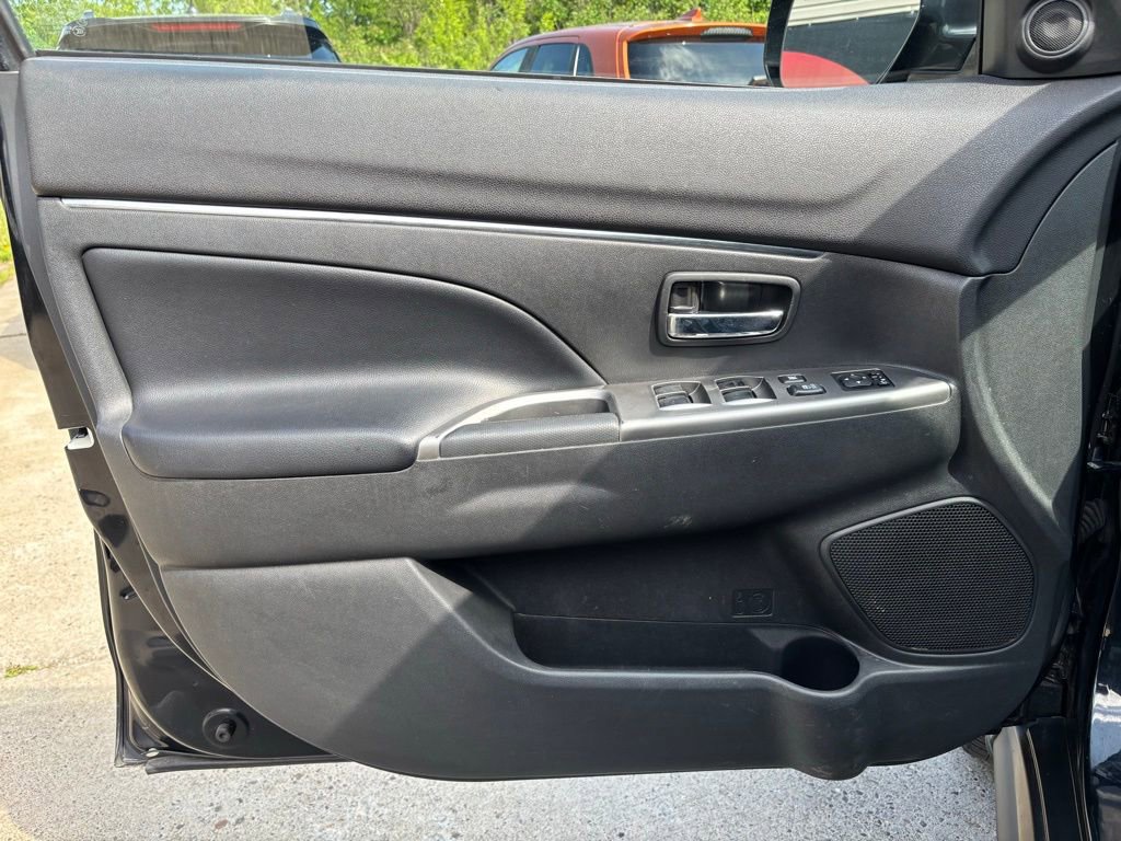 Used 2022 Mitsubishi Outlander Sport SE AWD/4WD image 19