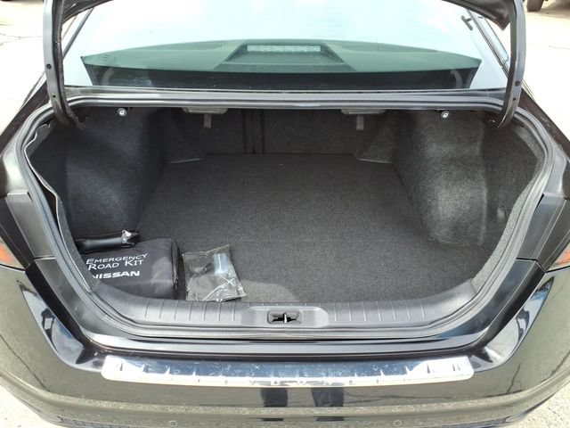 Used 2022 Nissan Altima 2.5 SV FWD image 12