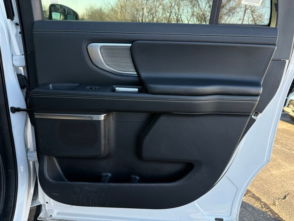 Used 2025 Ford Expedition Max Platinum image 16