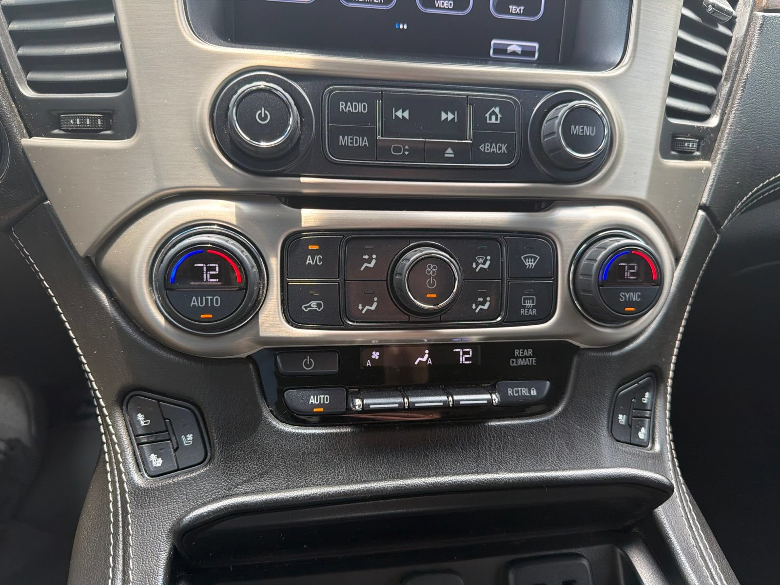 Used 2019 GMC Yukon XL Denali w/ Denali Ultimate Package AWD/4WD image 15