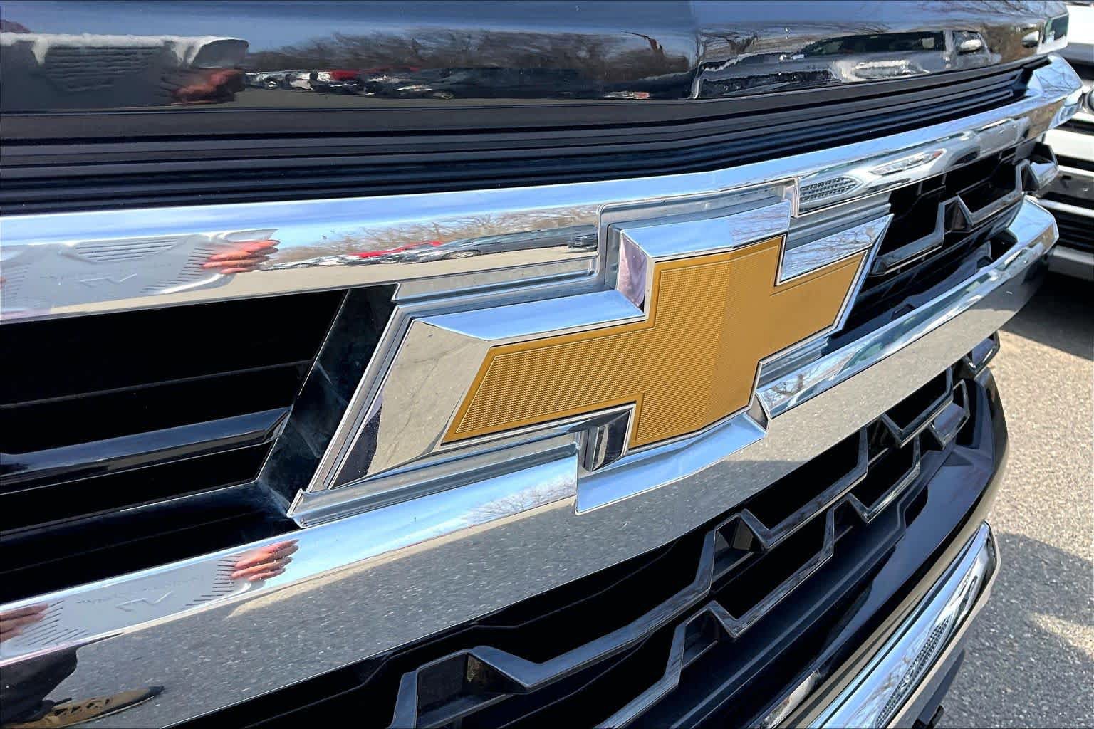 Used 2022 Chevrolet Silverado 1500 LT AWD/4WD image 28