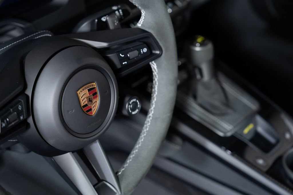 Used 2025 Porsche 911 GT3 w/ Weissach Package RWD image 18