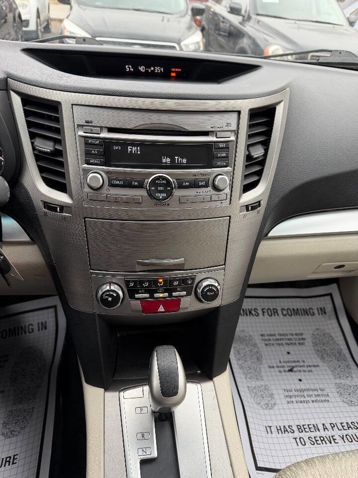 Used 2010 Subaru Outback 2.5i Premium AWD/4WD image 15