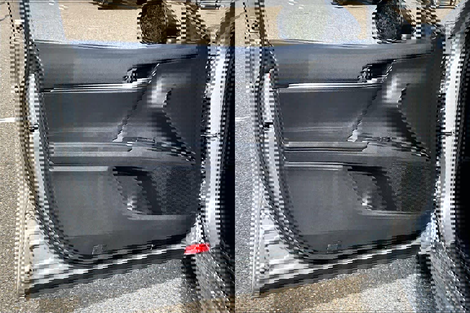 Certified 2021 Toyota Camry SE image 22