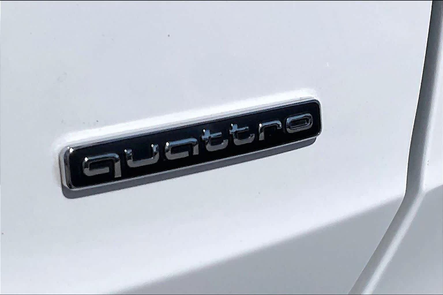Used 2024 Audi Q3 2.0T Premium AWD/4WD image 10