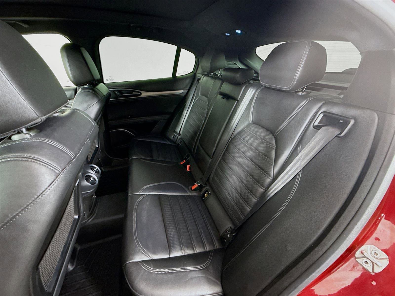 Used 2019 Alfa Romeo Stelvio Ti Sport w/ Quick Order Package 22S Sport AWD/4WD image 21