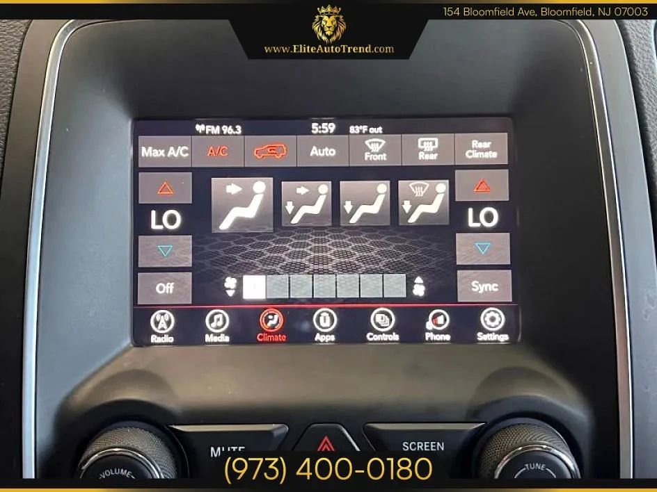 Used 2020 Dodge Durango SXT image 19