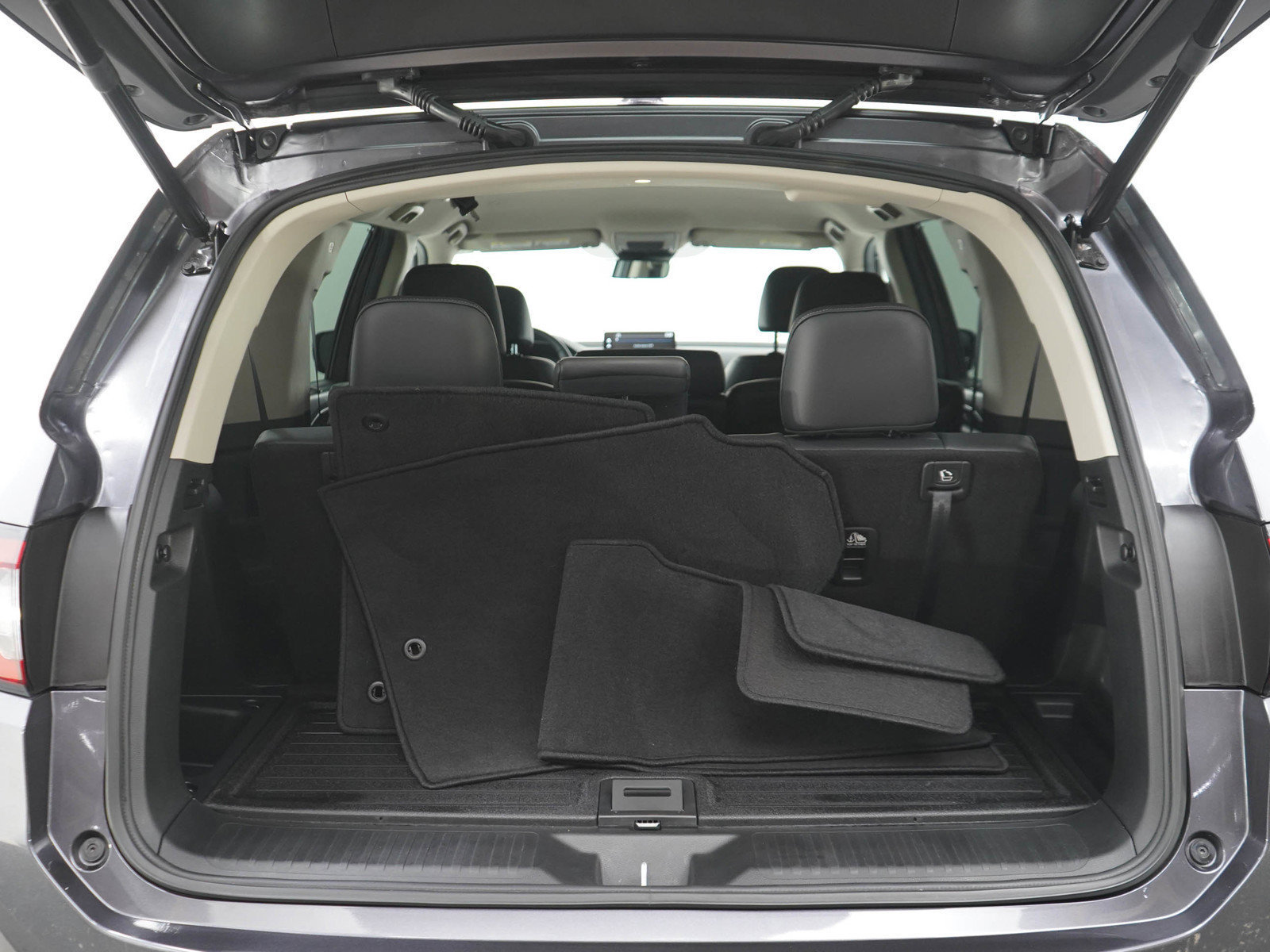 Used 2025 Honda Pilot EX-L image 17