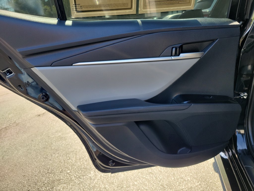 Used 2025 Toyota Camry LE w/ Convenience Package FWD image 16