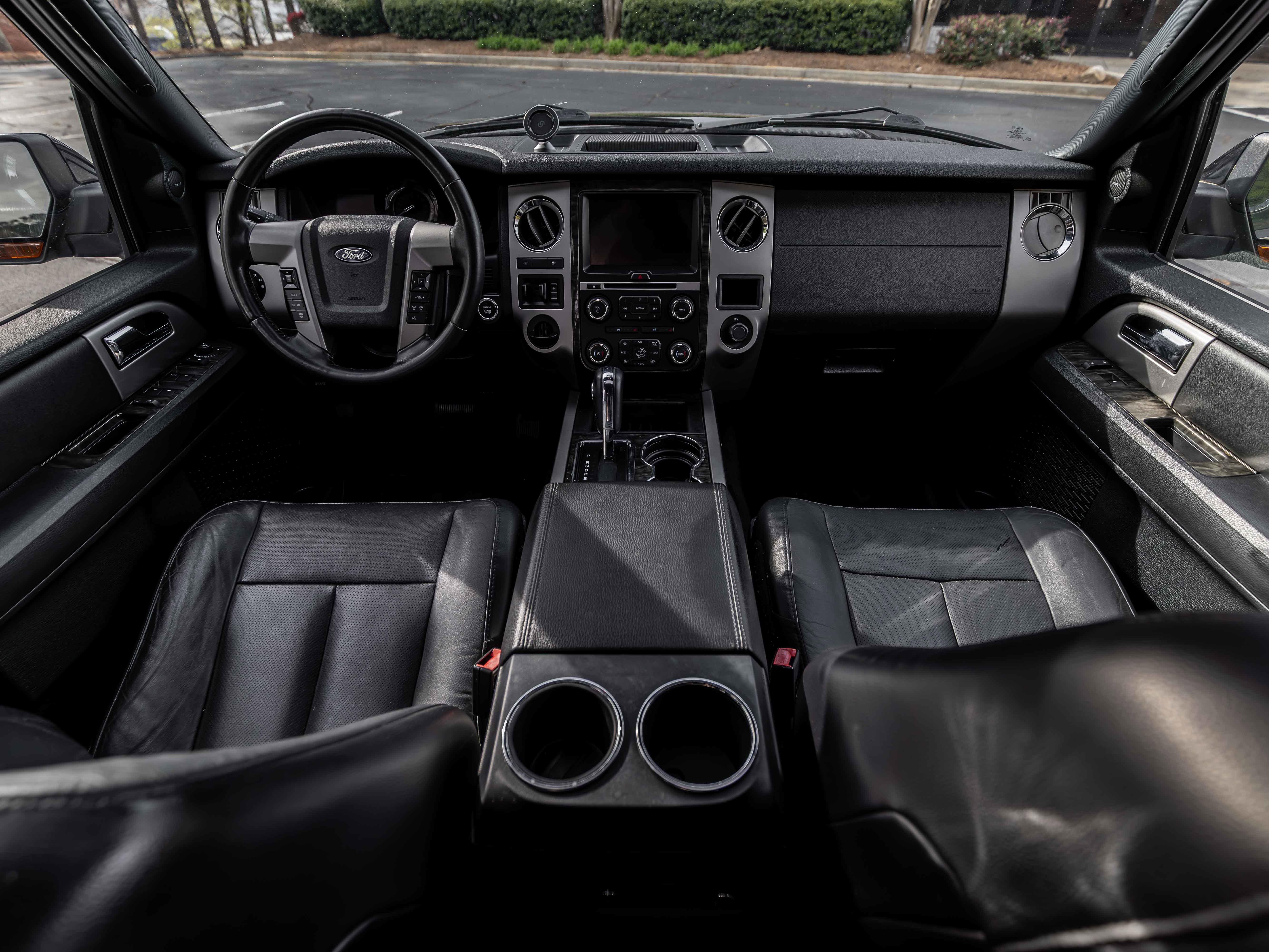 Used 2017 Ford Expedition Limited w/ Equipment Group 301A image 5