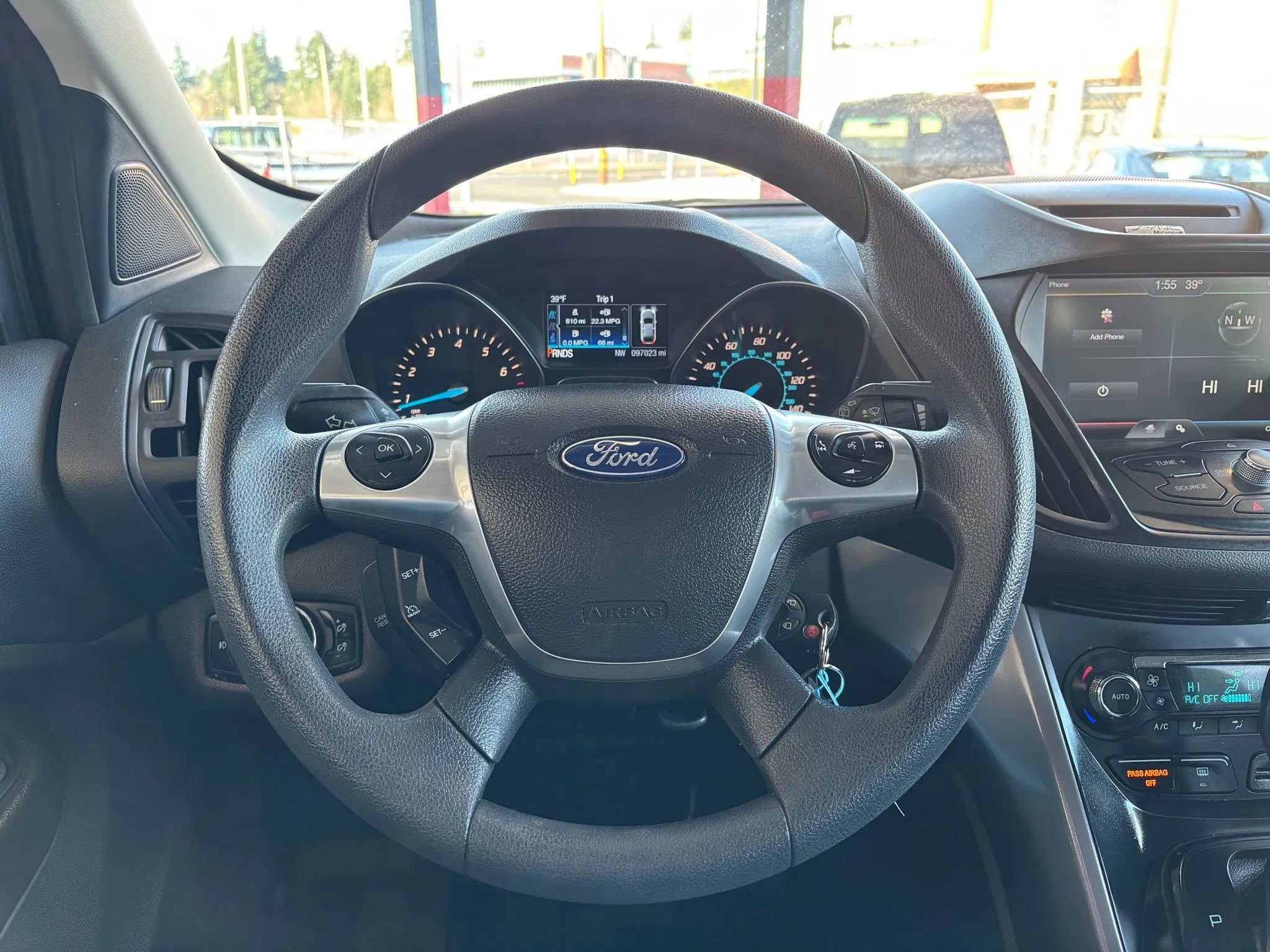 Used 2015 Ford Escape SE w/ Equipment Group 201A image 16