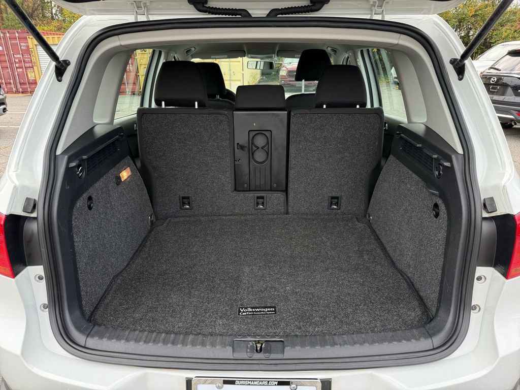 Used 2018 Volkswagen Tiguan Limited image 22
