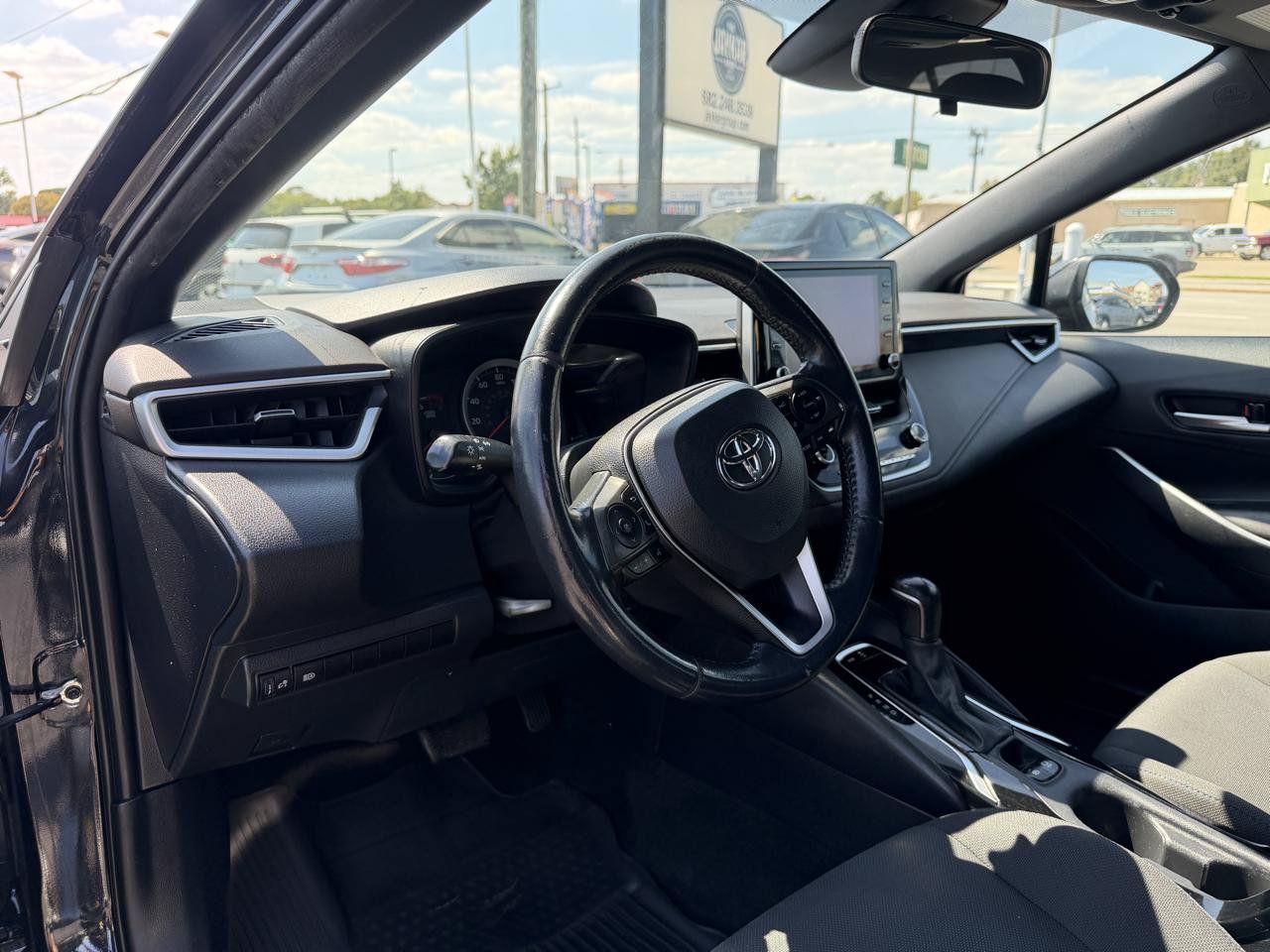 Used 2020 Toyota Corolla SE FWD image 9