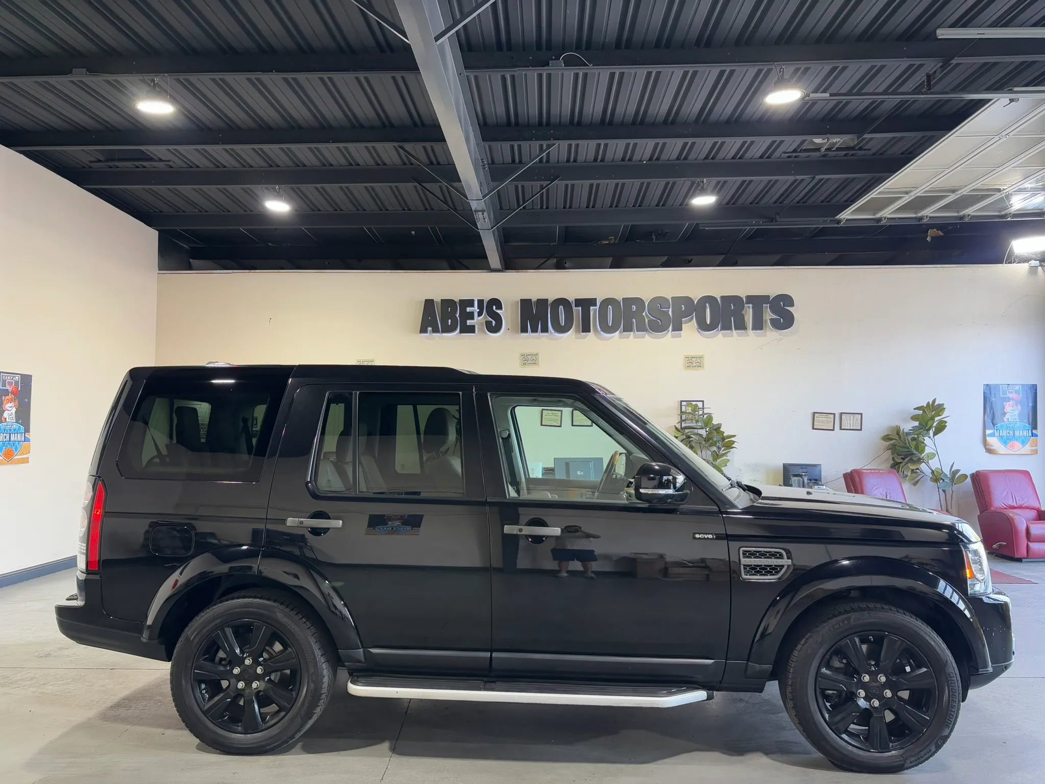 Used 2015 Land Rover LR4 HSE AWD/4WD image 8