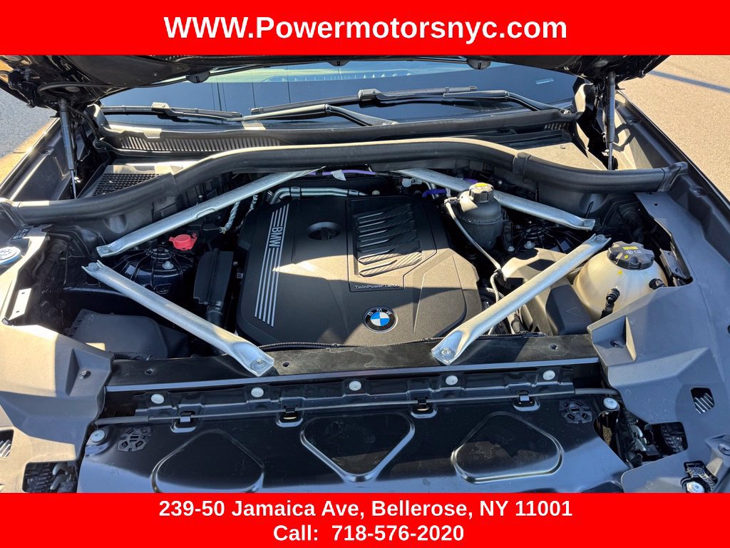 Used 2022 BMW X5 xDrive40i w/ M Sport Package AWD/4WD image 9