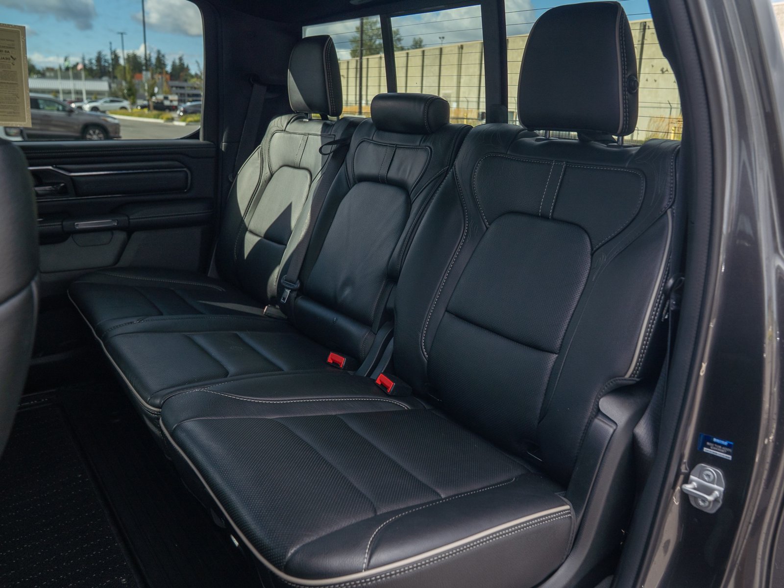 Used 2022 RAM 1500 Limited AWD/4WD image 29