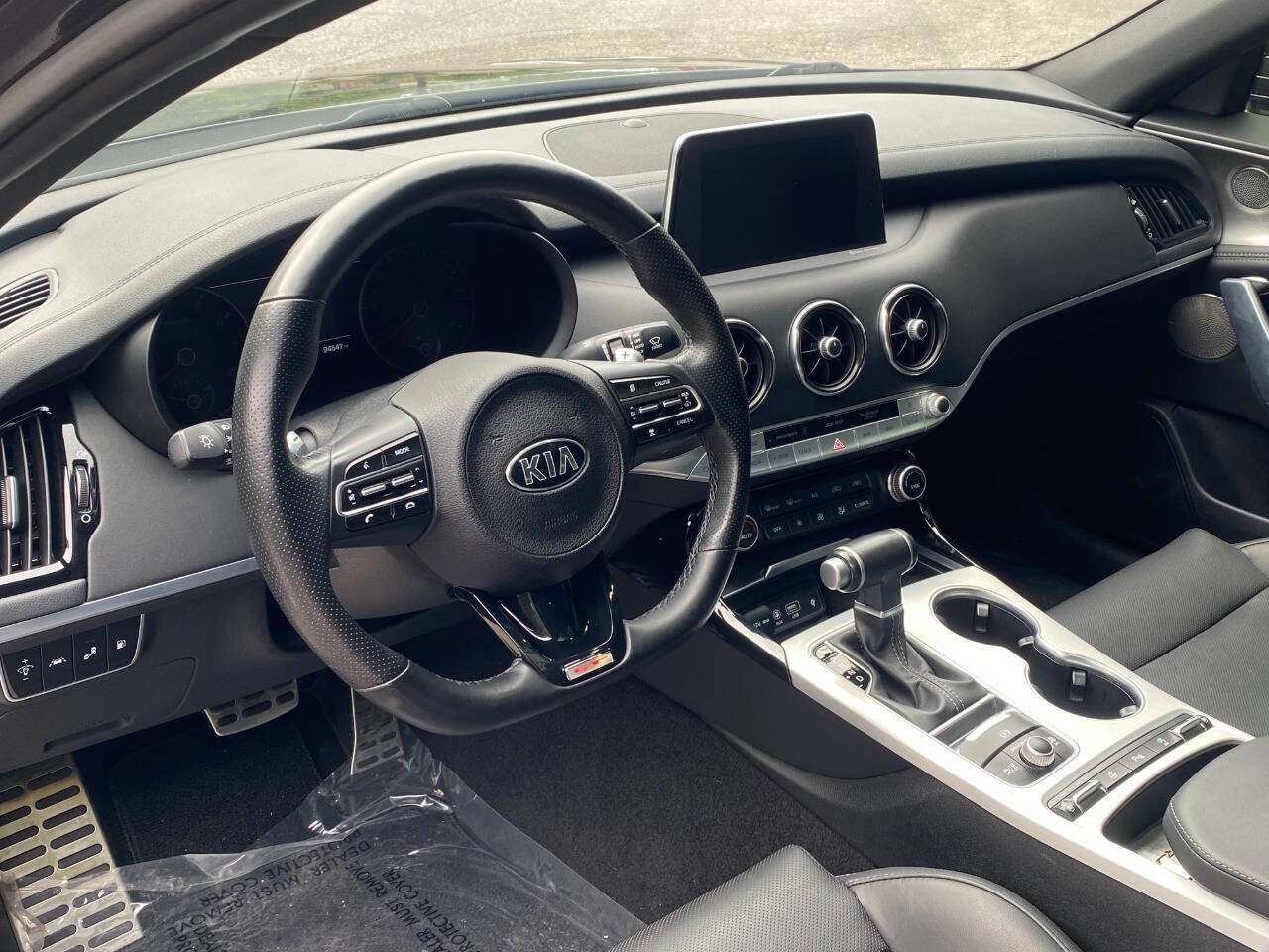 Used 2020 Kia Stinger GT1 AWD/4WD image 13