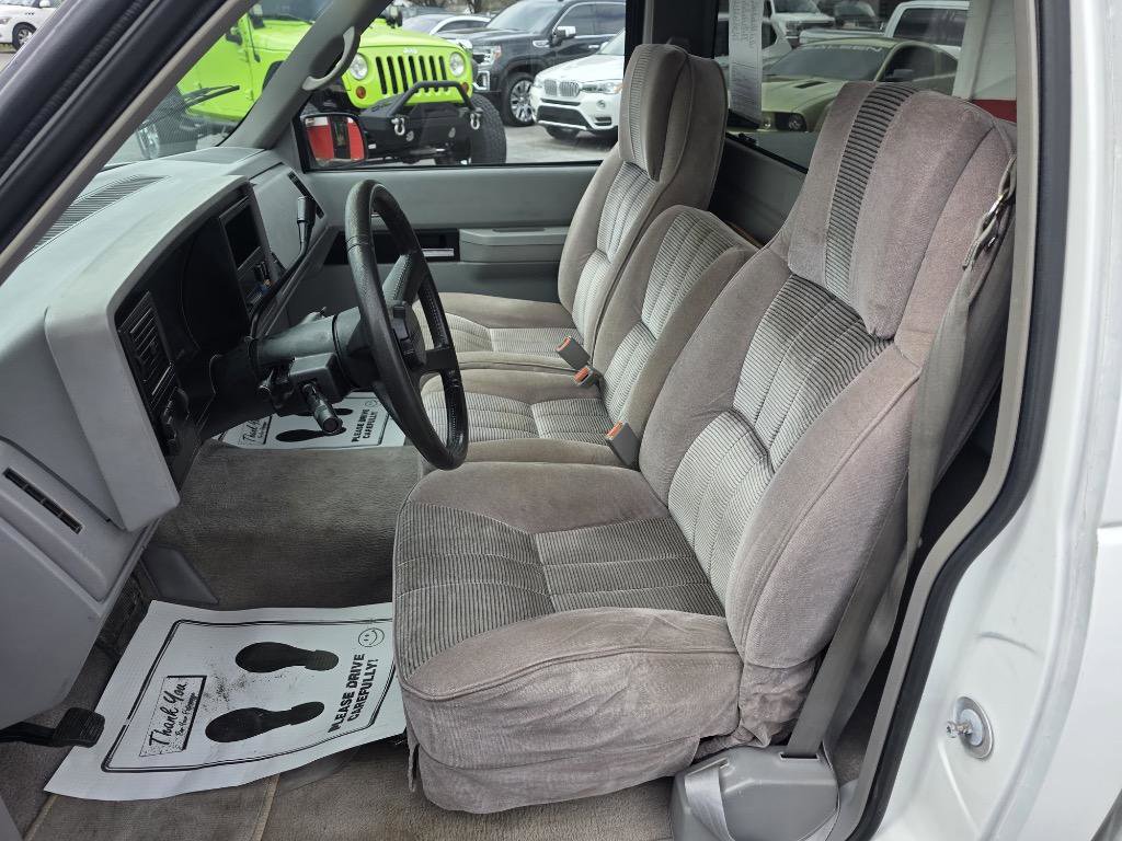 Used 1988 GMC Sierra 1500 2WD Regular Cab image 16