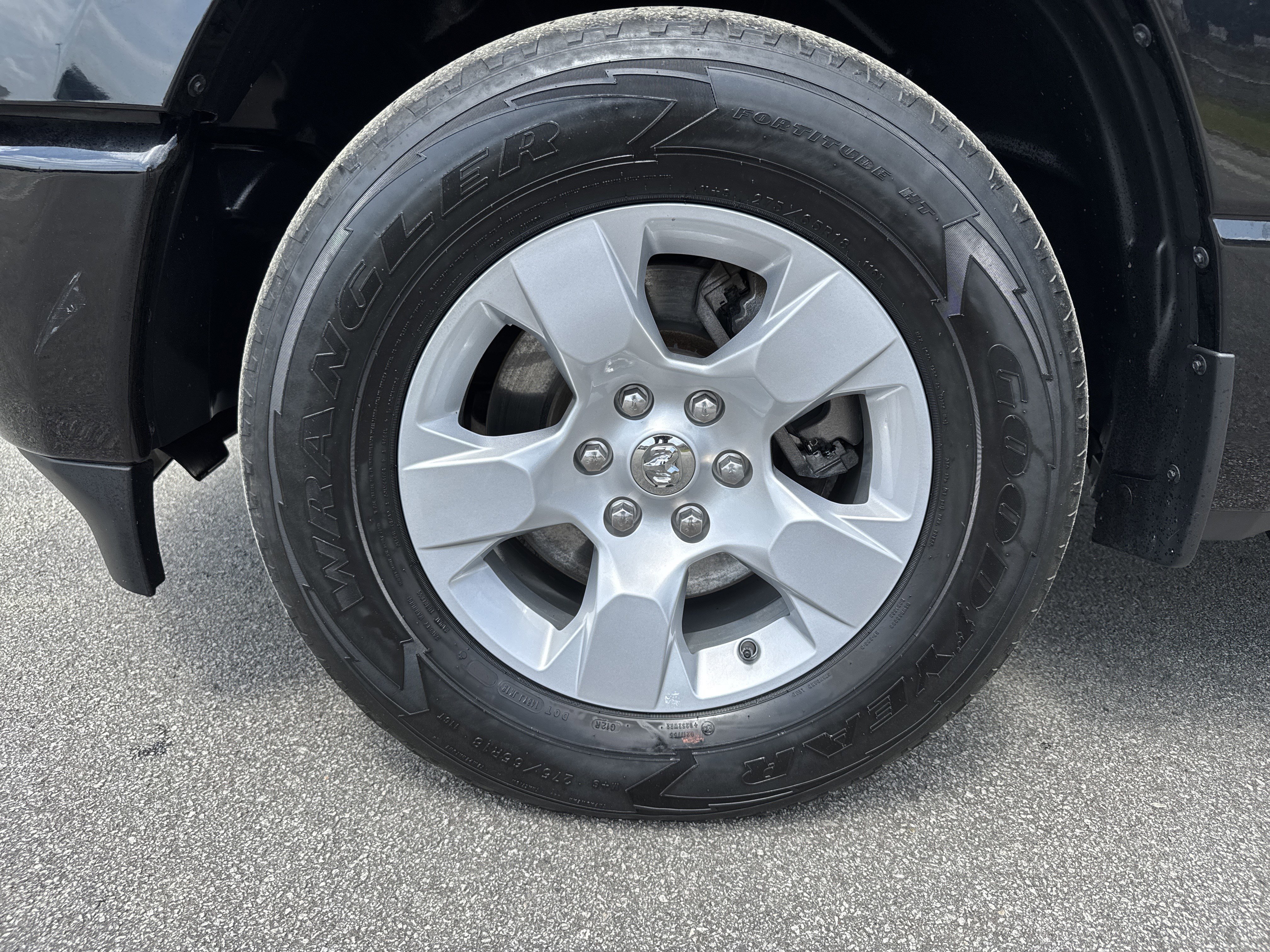 Used 2023 RAM 1500 Big Horn image 12