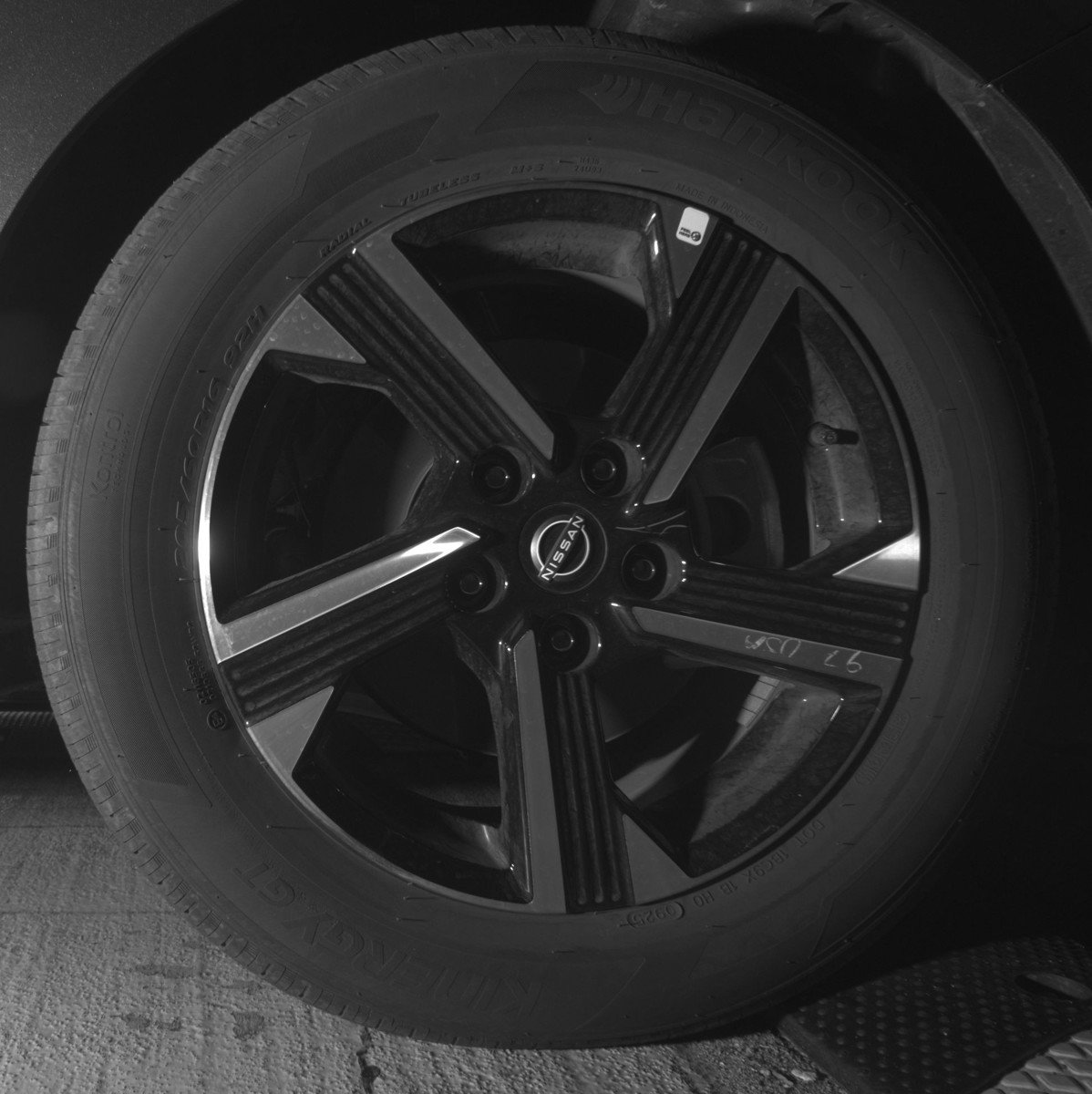 Used 2025 Nissan Sentra SV image 15