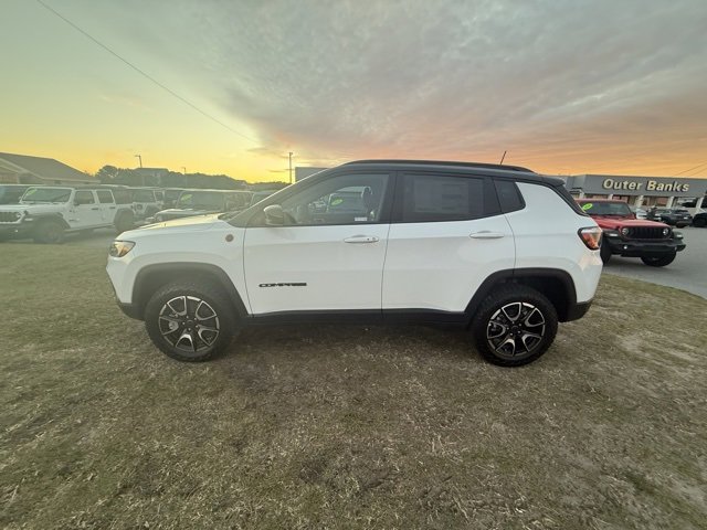 New 2026 Jeep Compass Trailhawk image 4