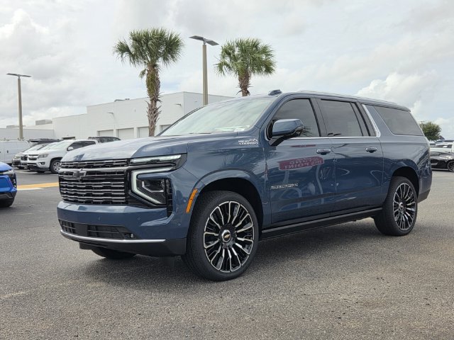 New 2026 Chevrolet Suburban High Country AWD/4WD image 2