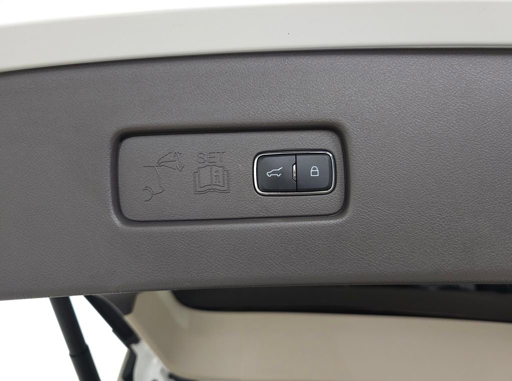 Used 2020 Lincoln Aviator Reserve w/ Equipment Group 201A AWD/4WD image 10