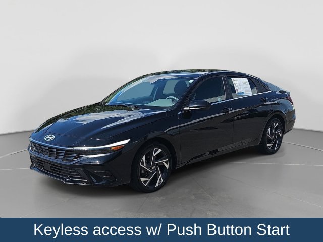 Used 2024 Hyundai Elantra SEL w/ Convenience Package FWD image 9