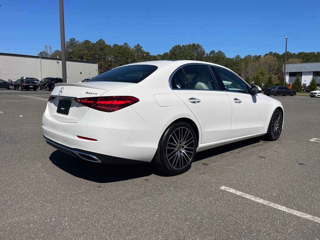 Used 2022 Mercedes-Benz C 300 4MATIC Sedan image 5