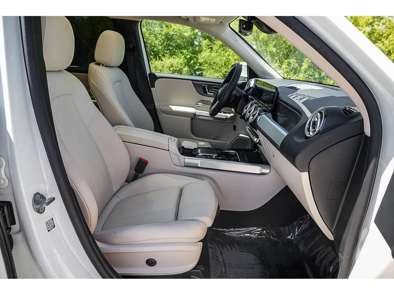 Certified 2022 Mercedes-Benz GLB 250 image 16