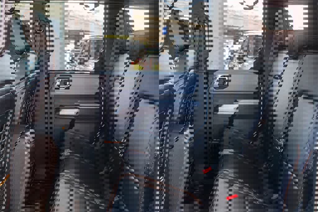 Used 2022 Ford Bronco Badlands w/ Sasquatch Package image 22