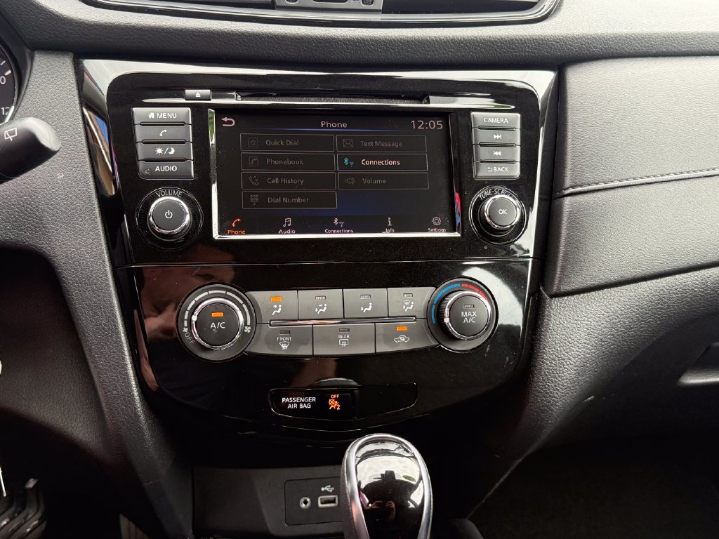 Used 2020 Nissan Rogue S FWD image 25