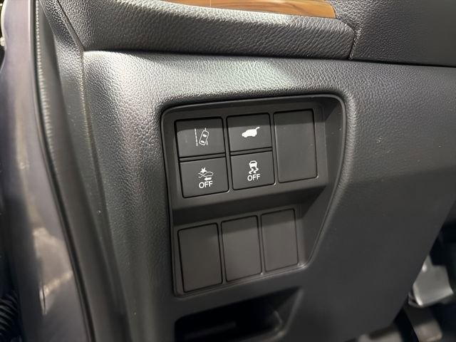 Used 2018 Honda CR-V Touring image 15