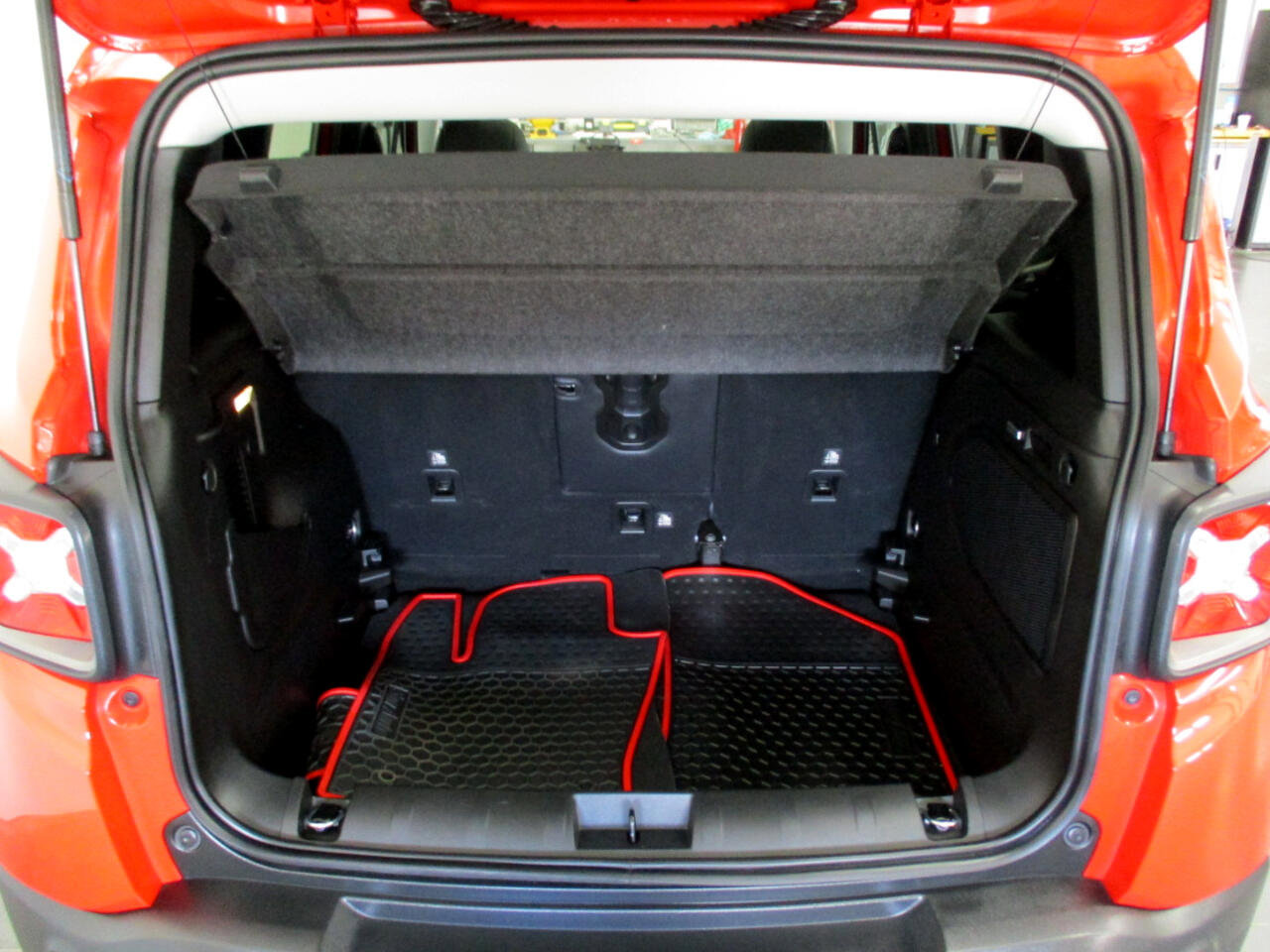 Used 2021 Jeep Renegade Limited w/ Sun & Sound Group image 14