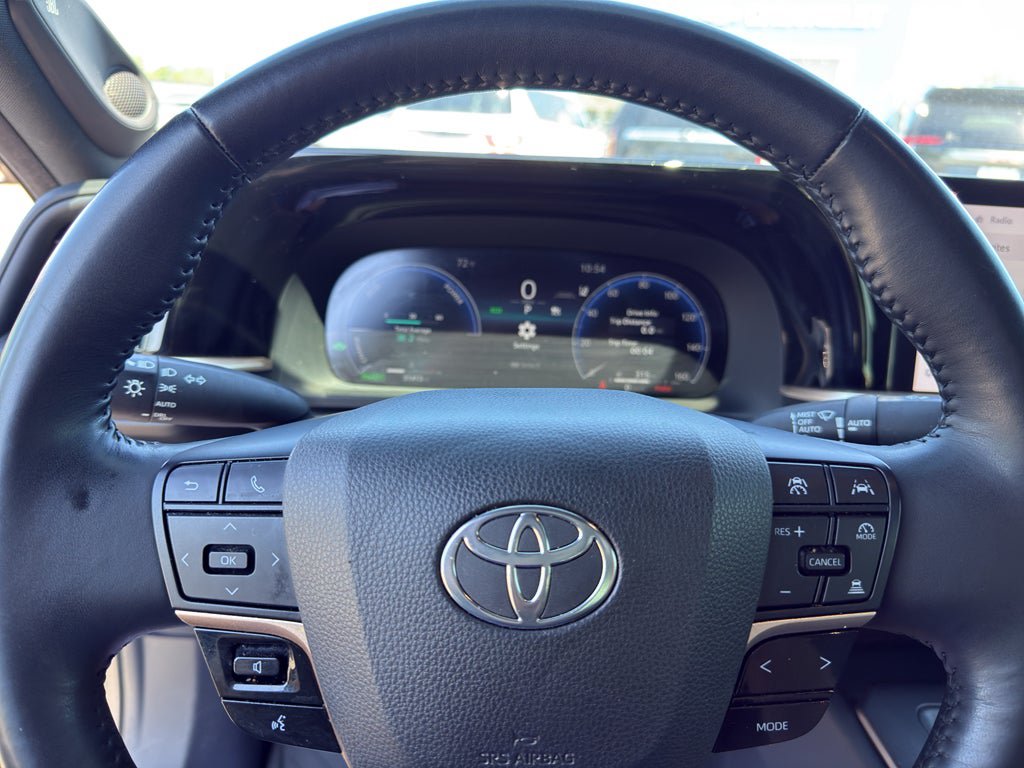 Used 2023 Toyota Crown AWD/4WD image 20