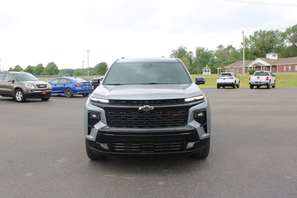 New 2026 Chevrolet Traverse RS w/ LPO, Floor Liner Package FWD image 3