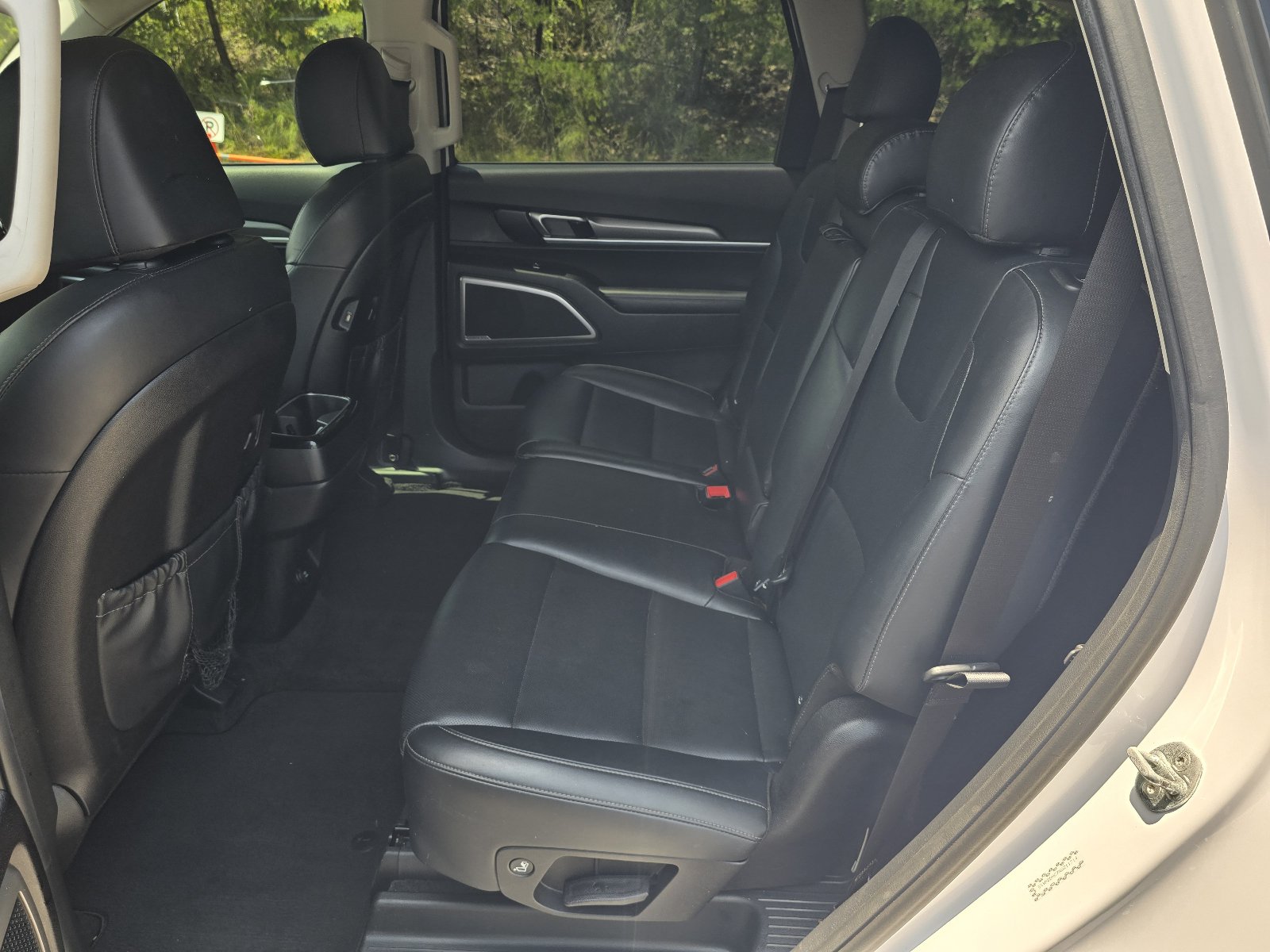 Used 2022 Kia Telluride LX AWD/4WD image 11