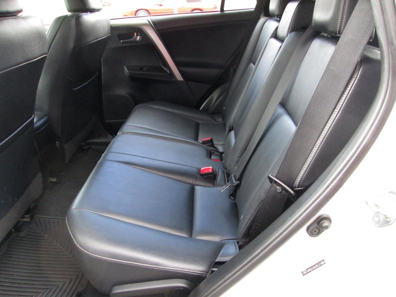 Used 2013 Toyota RAV4 Limited image 25