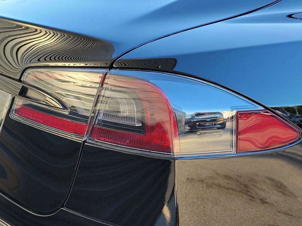 Used 2021 Tesla Model S Long Range image 16