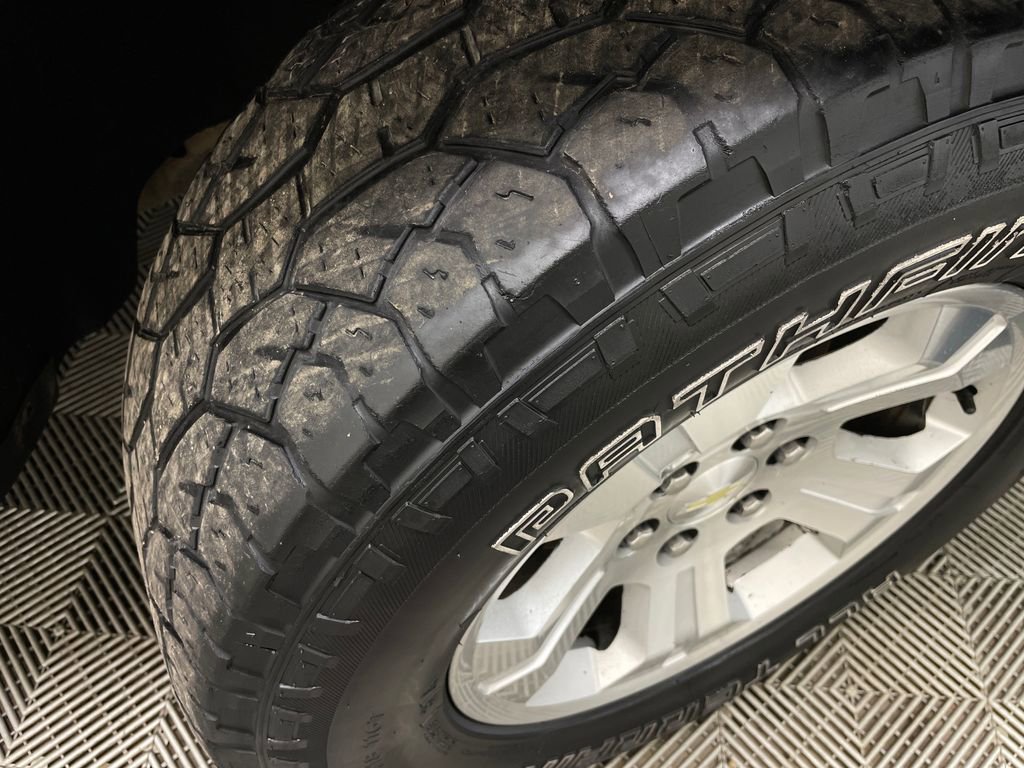 Used 2017 Chevrolet Silverado 1500 LT w/ All Star Edition image 47