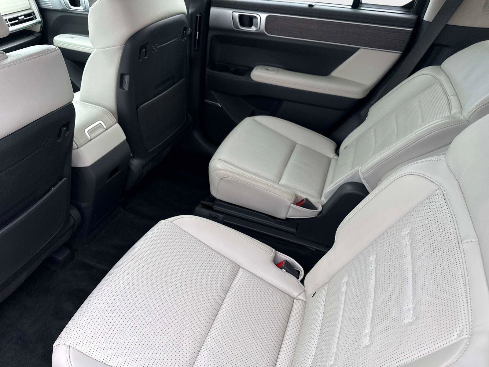 Used 2024 Hyundai Santa Fe Calligraphy image 14