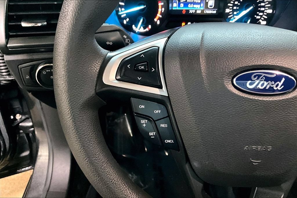 Used 2016 Ford Fusion SE FWD image 23