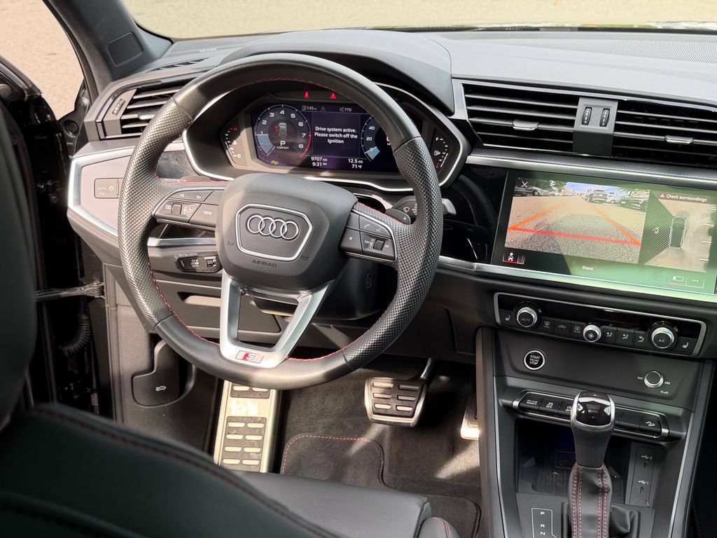 Used 2025 Audi Q3 2.0T Premium Plus w/ Premium Plus Package AWD/4WD image 22