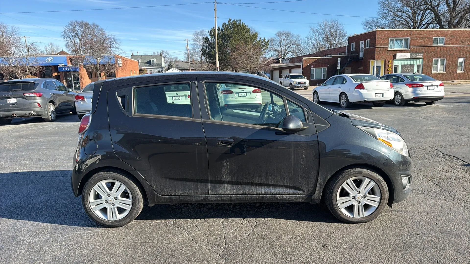 Used 2015 Chevrolet Spark LT image 4