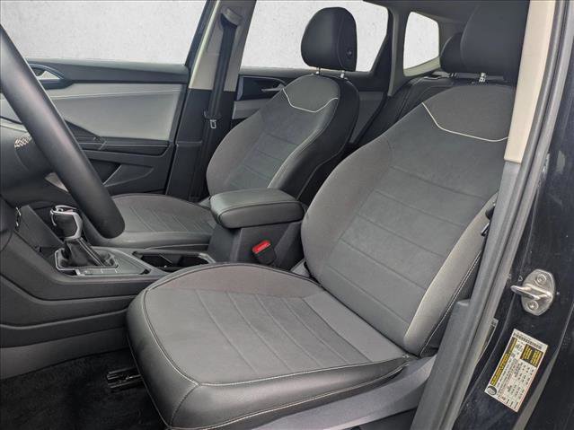 Used 2024 Volkswagen Taos SE image 15