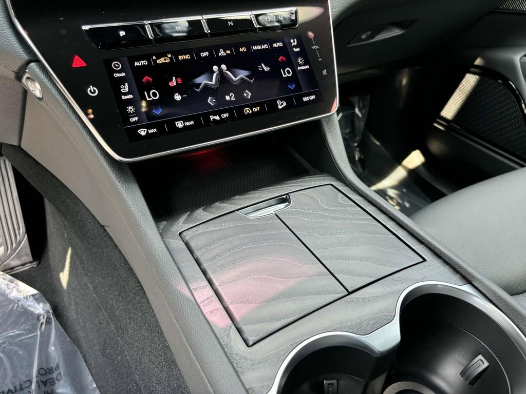 New 2024 Maserati Grecale GT image 38