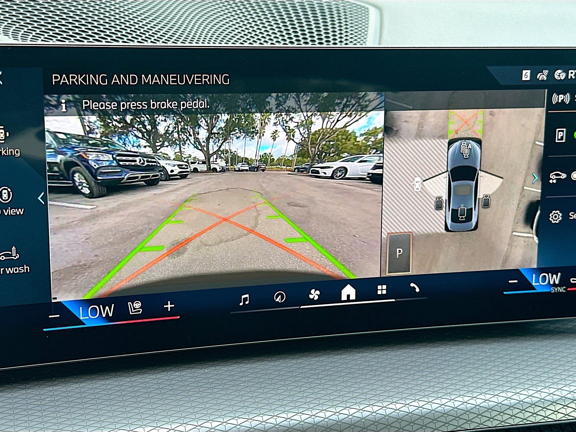 New 2026 BMW 430i Coupe w/ Parking Assistance Package image 12